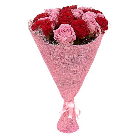 Букет 15 роз 50 см красных и розовых